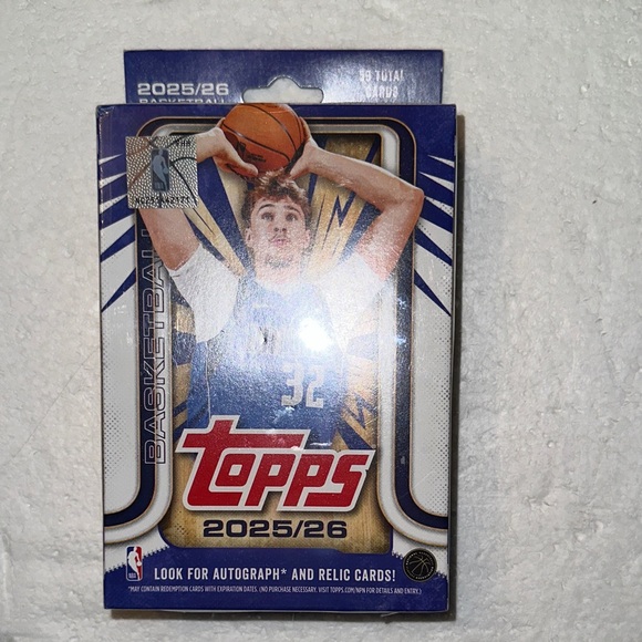 Topps 2025/26 NBA Hanger Box Trading Cards - Picture 1 of 8